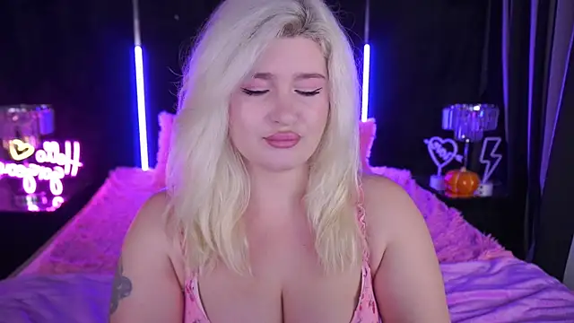 Snapshot of CocoSecretss chatting on November 21, 2025, 7:51 am CocoSecretss online show from November 21, 2025, 7:51 am