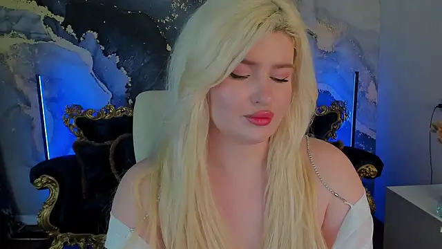 Snapshot of CocoSecretss chatting on February 5, 2025, 7:39 am CocoSecretss online show from February 5, 2025, 7:39 am