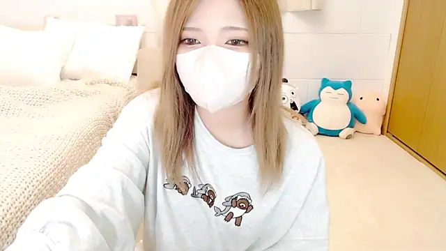 Snapshot of xxAIxx chatting on October 22, 2025, 1:54 pm xxAIxx online show from October 22, 2025, 1:54 pm