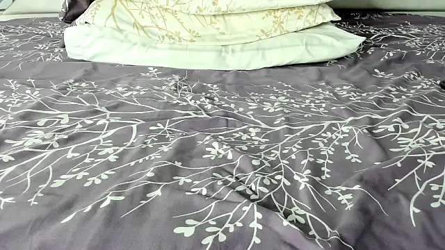 maybelline69 online show from November 14, 2025, 10:02 pm