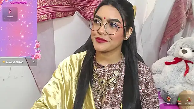 lakshmiraniii online show from December 19, 2025, 1:57 pm