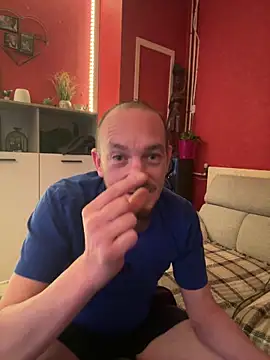 Snapshot of Denislamalice34 chatting on December 16, 2025, 9:19 pm Denislamalice34 online show from December 16, 2025, 9:19 pm