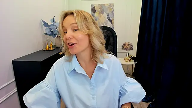 Sinty Devis online show from September 13, 2025, 11:43 am