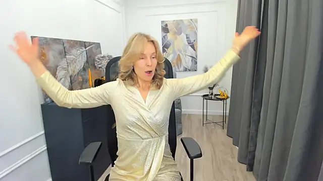 Sinty Devis online show from April 10, 2026, 4:30 am