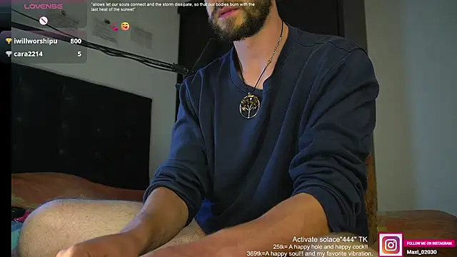 Snapshot of just_maxii chatting on February 19, 2025, 2:23 am just maxii online show from February 19, 2025, 2:23 am