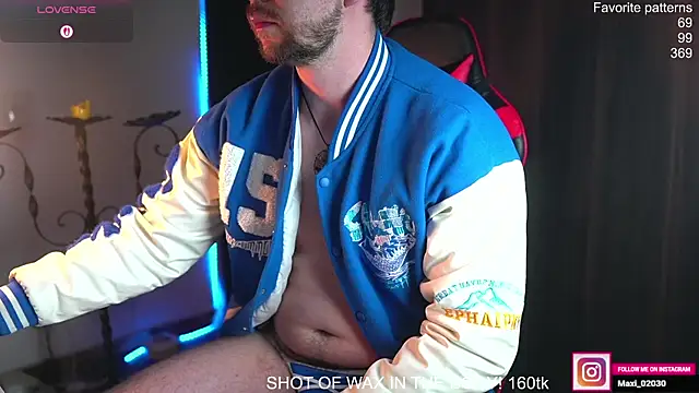 just maxii online show from April 12, 2026, 9:29 pm