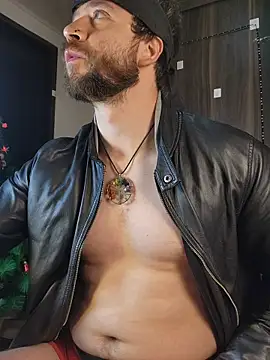 just maxii online show from December 17, 2025, 11:54 pm