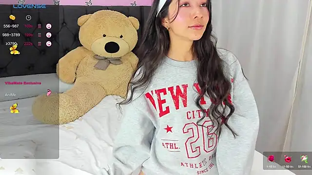 SophiaLiu online show from January 30, 2025, 4:27 am