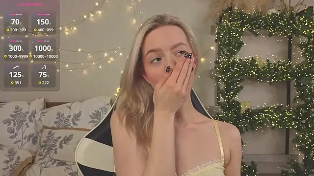 IdaValenti online show from April 20, 2026, 11:06 pm