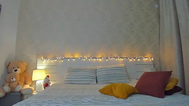 best bomb online show from December 4, 2024, 4:43 pm