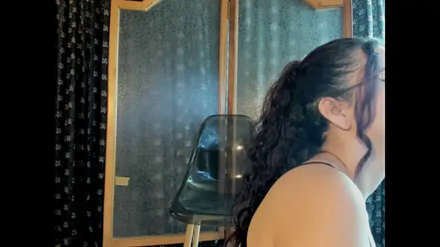 Snapshot of kassandra_james chatting on March 6, 2025, 4:41 am kassandra james online show from March 6, 2025, 4:41 am