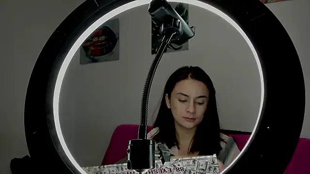 Snapshot of kassandra_james chatting on September 10, 2025, 7:02 pm kassandra james online show from September 10, 2025, 7:02 pm