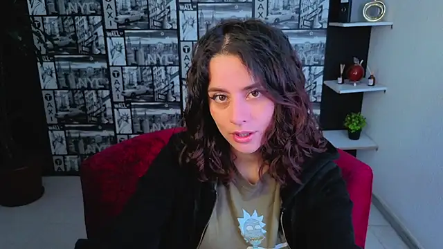 kassandra james online show from June 16, 2026, 1:55 pm