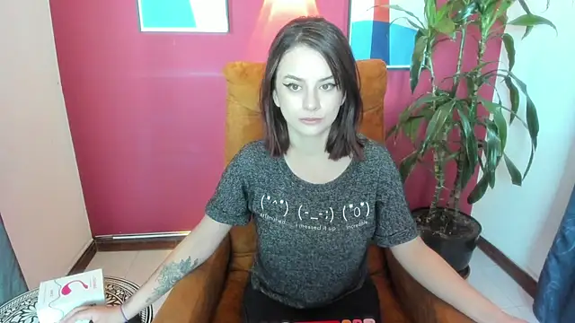 Snapshot of kassandra_james chatting on November 15, 2025, 12:20 pm kassandra james online show from November 15, 2025, 12:20 pm