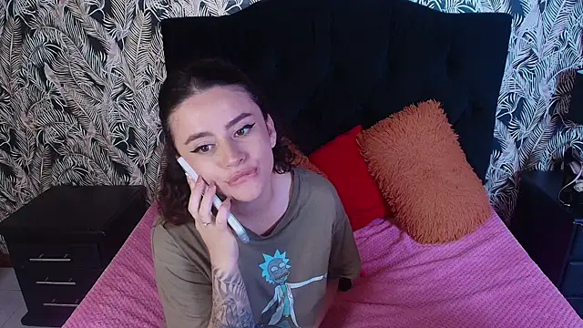 Snapshot of kassandra_james chatting on June 9, 2026, 1:12 pm kassandra james online show from June 9, 2026, 1:12 pm