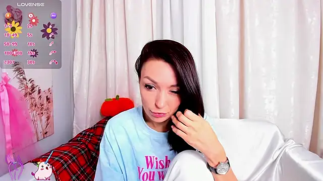 Snapshot of jessica_tiny chatting on October 19, 2025, 12:13 am jessica tiny online show from October 19, 2025, 12:13 am