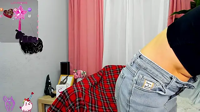 Snapshot of jessica_tiny chatting on March 1, 2025, 1:32 am jessica tiny online show from March 1, 2025, 1:32 am