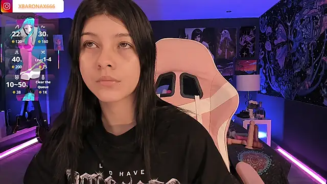 LanaKyutt online show from December 14, 2025, 12:11 pm