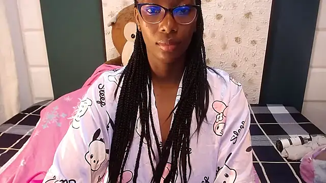 Snapshot of Sara_Marks chatting on December 5, 2025, 11:20 am Sara Marks online show from December 5, 2025, 11:20 am