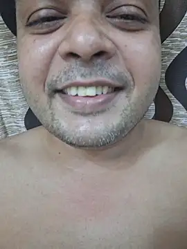 Snapshot of dirtybearr chatting on November 18, 2025, 5:38 pm dirtybearr online show from November 18, 2025, 5:38 pm