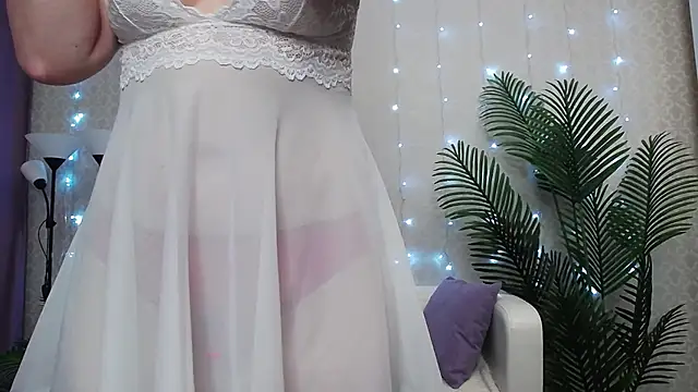 Camelia Lillie online show from June 3, 2026, 12:55 am