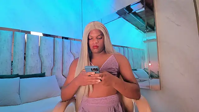 Snapshot of ari_monet chatting on December 14, 2025, 11:49 am ari monet online show from December 14, 2025, 11:49 am