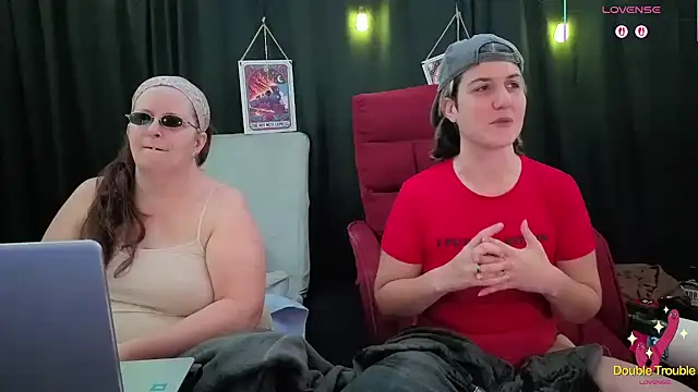 Snapshot of Sexy_Mama-69 chatting on December 14, 2025, 4:23 pm Sexy Mama-69 online show from December 14, 2025, 4:23 pm