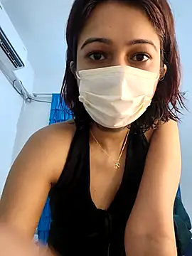 Snapshot of Angel_rani2 chatting on January 13, 2026, 2:32 pm Angel rani2 online show from January 13, 2026, 2:32 pm