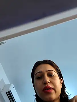 Snapshot of Angel_rani2 chatting on December 16, 2025, 7:07 pm Angel rani2 online show from December 16, 2025, 7:07 pm