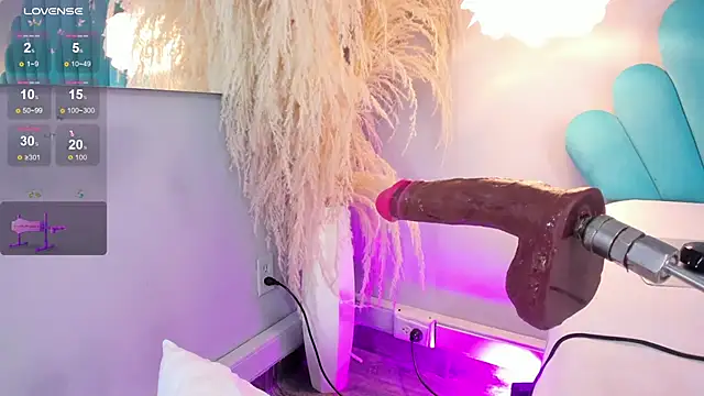 Snapshot of EriKlein chatting on November 12, 2025, 8:56 pm EriKlein online show from November 12, 2025, 8:56 pm