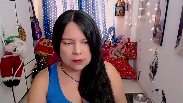 Snapshot of claryssa_ chatting on December 3, 2024, 7:50 pm claryssa online show from December 3, 2024, 7:50 pm