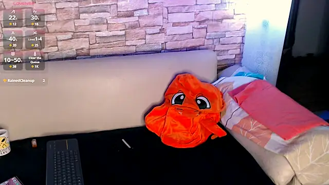 Snapshot of Luci_Amore chatting on December 20, 2024, 2:30 am Luci Amore online show from December 20, 2024, 2:30 am