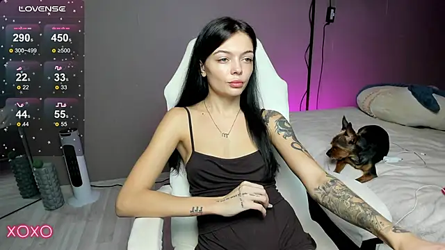 Snapshot of Mariella_Adamss chatting on October 11, 2025, 1:45 pm Mariella Adamss online show from October 11, 2025, 1:45 pm