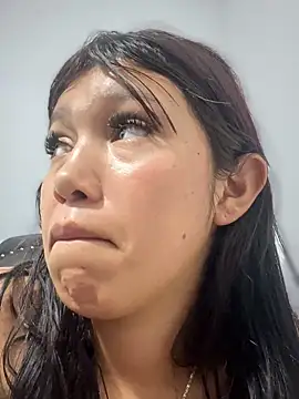 Snapshot of emily_rosse04 chatting on October 9, 2025, 3:18 am emily rosse04 online show from October 9, 2025, 3:18 am