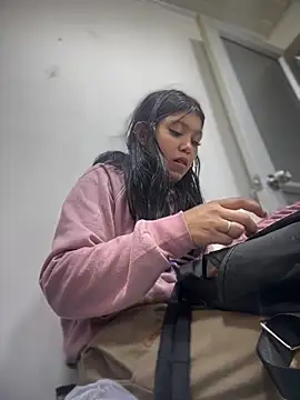 Snapshot of emily_rosse04 chatting on September 13, 2025, 12:49 pm emily rosse04 online show from September 13, 2025, 12:49 pm