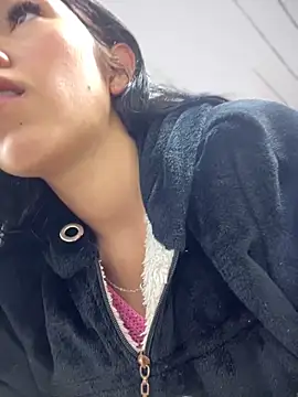 Snapshot of emily_rosse04 chatting on March 13, 2025, 12:35 pm emily rosse04 online show from March 13, 2025, 12:35 pm