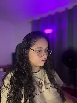 CurlyGirl 1 online show from March 17, 2026, 10:46 pm