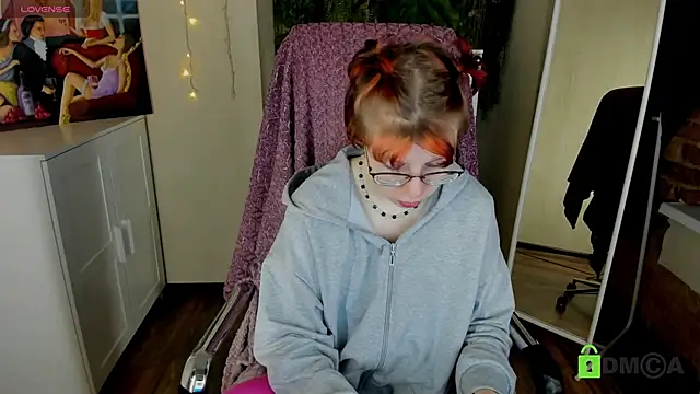 Snapshot of Melissa_Wells chatting on November 14, 2025, 3:37 pm Melissa Wells online show from November 14, 2025, 3:37 pm