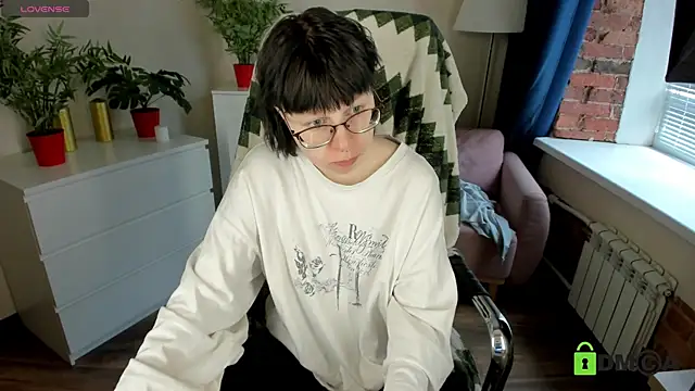 Snapshot of Melissa_Wells chatting on June 1, 2026, 3:44 pm Melissa Wells online show from June 1, 2026, 3:44 pm