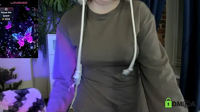 Snapshot of Melissa_Wells chatting on July 25, 2026, 8:59 pm Melissa Wells online show from July 25, 2026, 8:59 pm