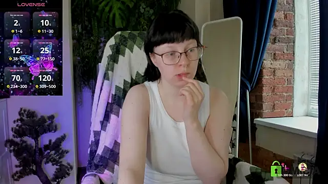 Snapshot of Melissa_Wells chatting on May 27, 2026, 3:19 pm Melissa Wells online show from May 27, 2026, 3:19 pm