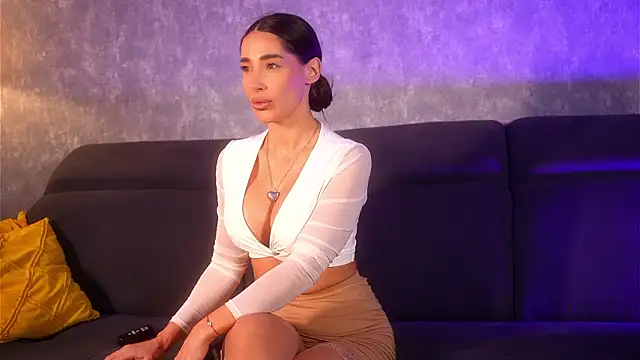 Miriam fox online show from March 15, 2026, 7:26 am