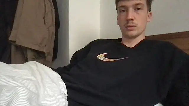 Snapshot of hungandfun05 chatting on October 13, 2025, 7:43 am hungandfun05 online show from October 13, 2025, 7:43 am