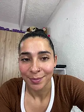 Meganmilk1 online show from January 16, 2026, 4:33 pm