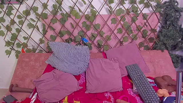 kimmysantoo online show from March 1, 2026, 9:48 pm