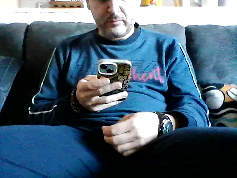 Snapshot of daky_86 chatting on May 17, 2026, 5:02 pm daky 86 online show from May 17, 2026, 5:02 pm
