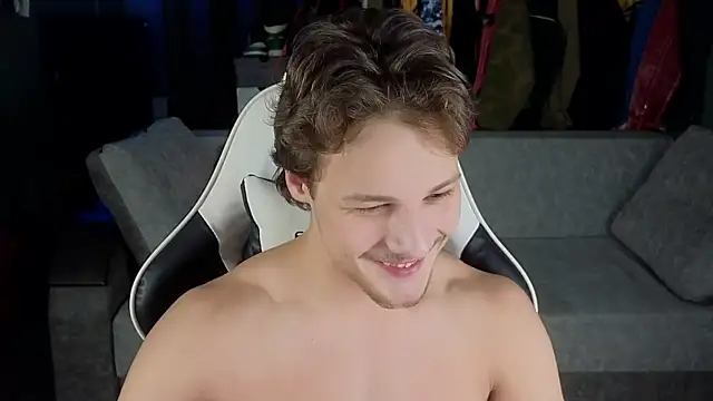 Snapshot of TeddyLiLboy chatting on December 3, 2024, 6:00 pm TeddyLiLboy online show from December 3, 2024, 6:00 pm