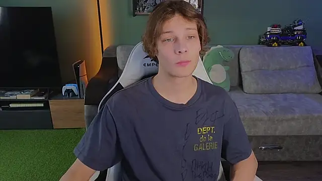 Snapshot of TeddyLiLboy chatting on October 25, 2025, 11:31 am TeddyLiLboy online show from October 25, 2025, 11:31 am