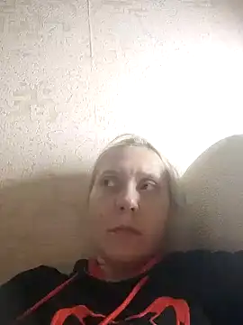 Snapshot of LeraSweet chatting on May 2, 2026, 8:25 pm LeraSweet online show from May 2, 2026, 8:25 pm