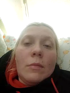 LeraSweet online show from April 14, 2026, 8:47 pm